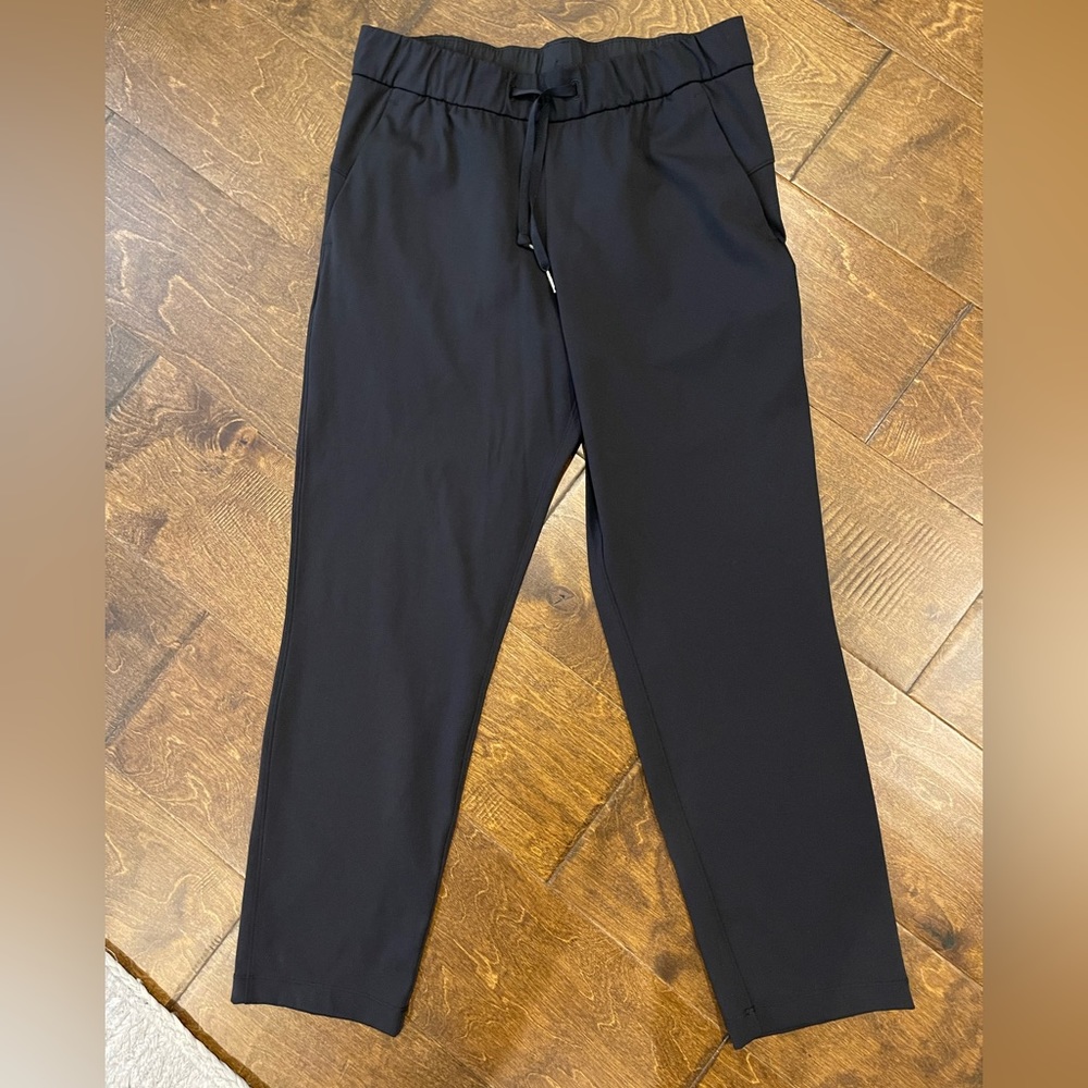 LULULEMON ON THE FLY PANT 7/8 LENGTH